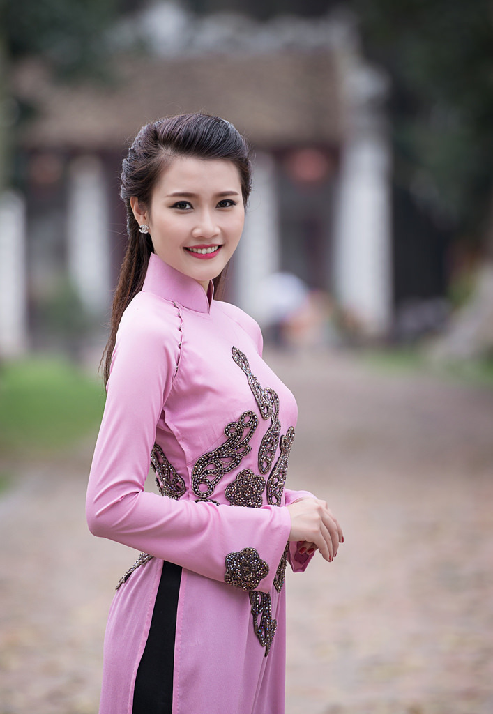 新任女老师电影